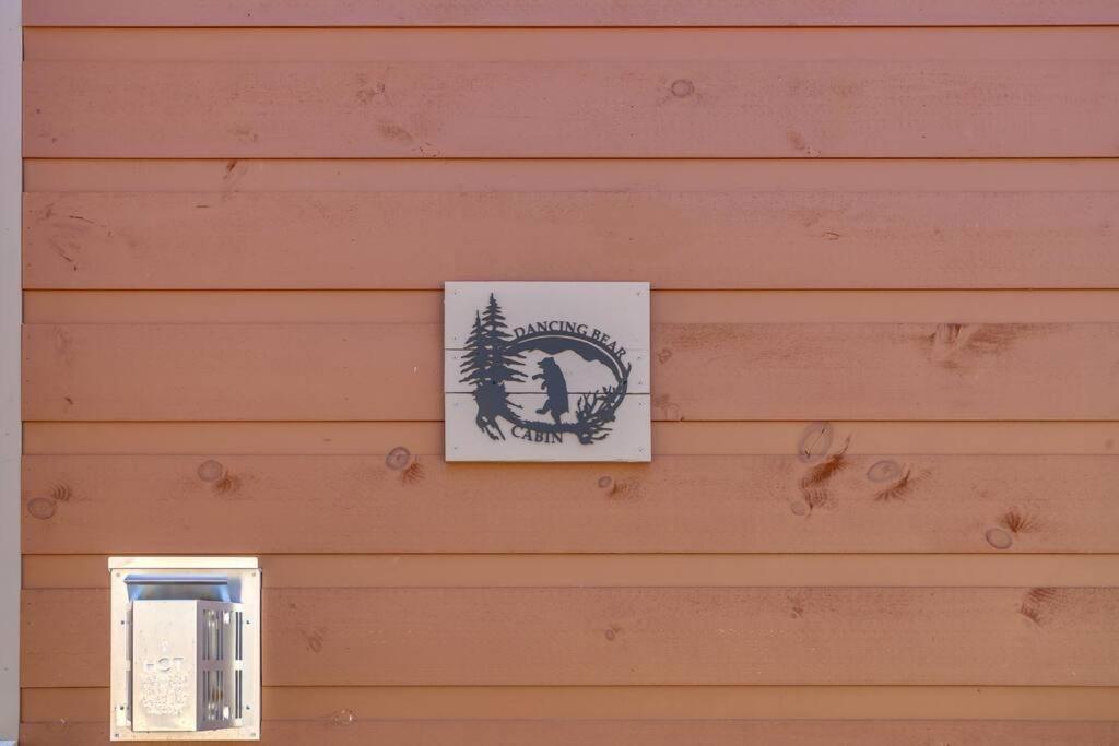Dancing Bear Cabin- Relax & Enjoy! Sevierville Esterno foto
