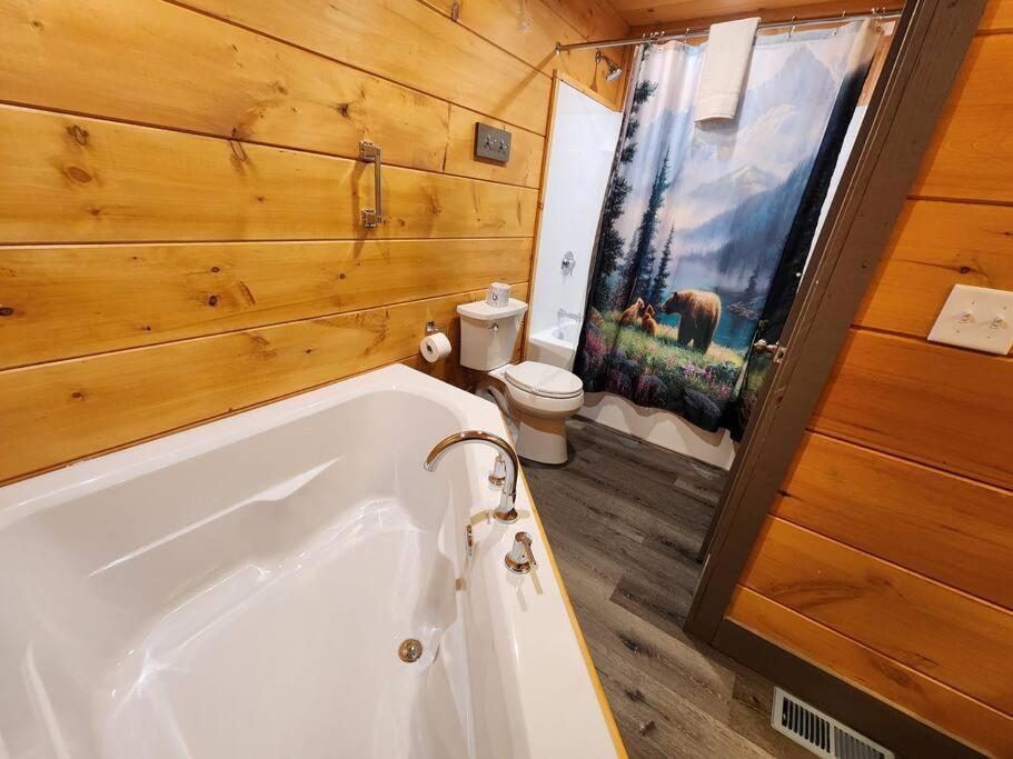 Dancing Bear Cabin- Relax & Enjoy! Sevierville Esterno foto