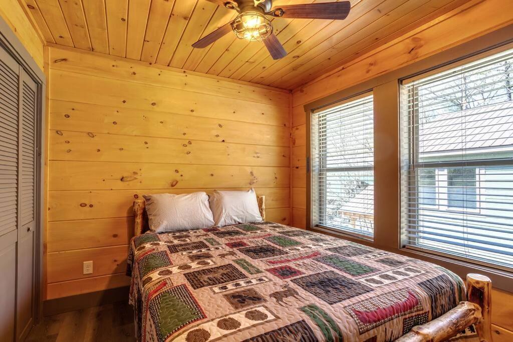 Dancing Bear Cabin- Relax & Enjoy! Sevierville Esterno foto