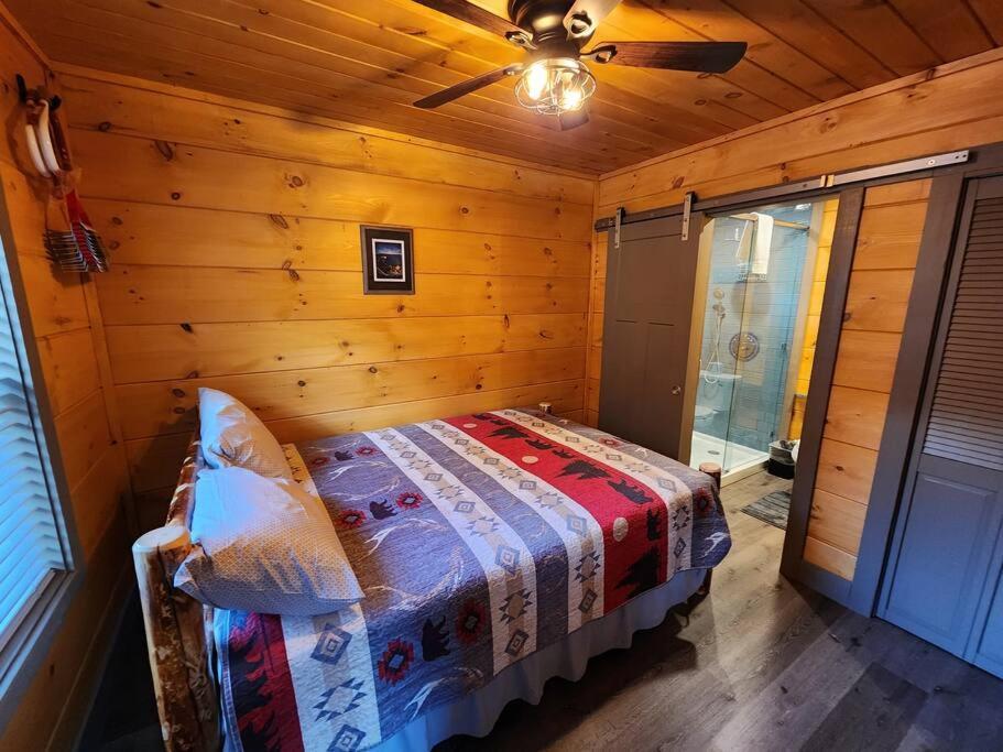 Dancing Bear Cabin- Relax & Enjoy! Sevierville Esterno foto