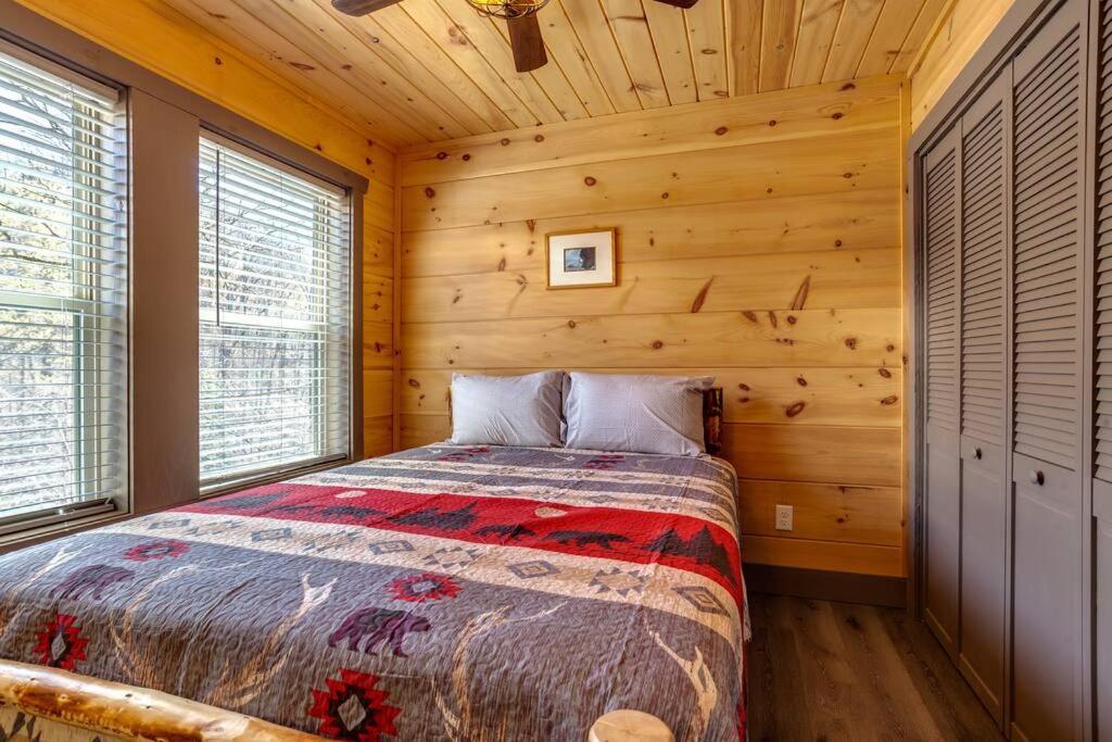 Dancing Bear Cabin- Relax & Enjoy! Sevierville Esterno foto